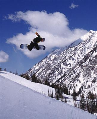 Snowboarding V.S. Skiing