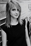 Hayley Williams Vs Simone Simons