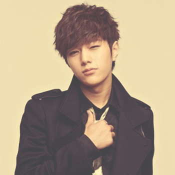 Kim Myungsoo Yu Aşık Edebilecek 