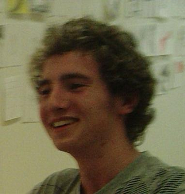 Does This Guy Look Like Bob Dlyan?