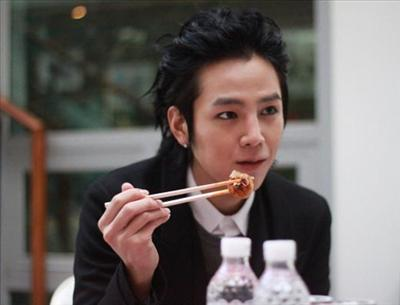 Taekyung Or Shinwoo??