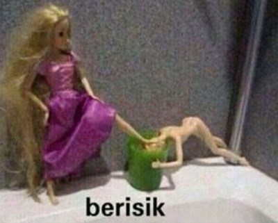 Apa posisimu di kerajaan kanjeng ratu ailyn?😱😱😜😜