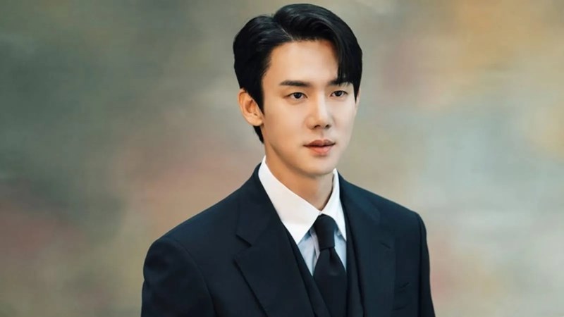 YOO YEON-SEOK