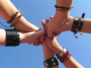 How Truely Close You Are With Your Best Friend(S)?