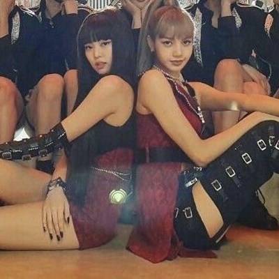 Jennie misin lisa mı