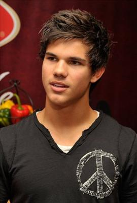 How Well Do You Know Taylor Lautner ?