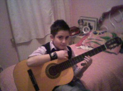 Kim Daha Karizmatiq