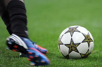 Hangi Türk Futbolcusun ?