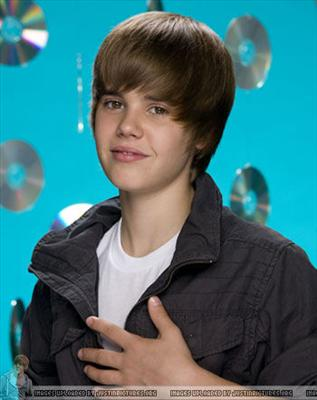 Justin Bieber Nebo Hannah Montana?