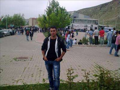 Bugünki Kahramanın Kim 
