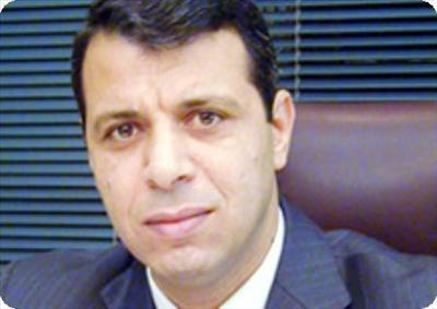 من تفضل محمد دحلان ام محمود الزهار !!؟ 