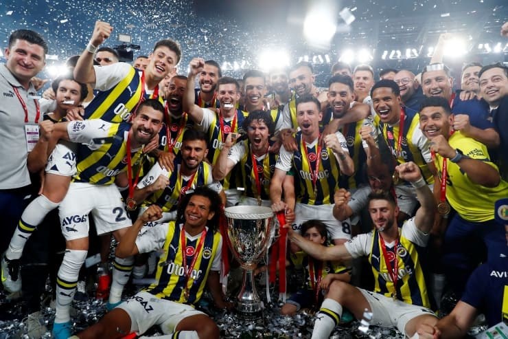 Hangi  Fenerbahçeli Futbolcusun?