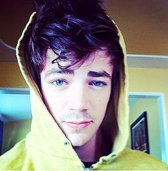 Grant Gustin' İ Ne Kadar Seviyor