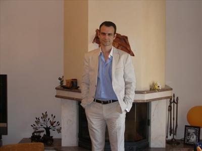 Ποιος Θελετε Να Φυγει Απο Το  Σχολειο Μας  Απο Το 