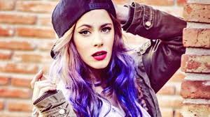 Hang Violetta Unlusuzun