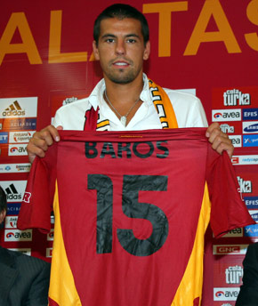 Galatasarayda Hangi Oyuncunun Alternatifisin ? 