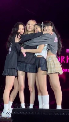 Hangi Blackpink Üyesinin (Test)