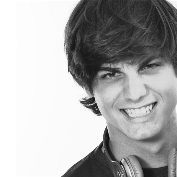 Lucas Zanandrea?