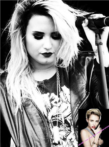 Lovatic Misin?? Sadece Fan Mı?