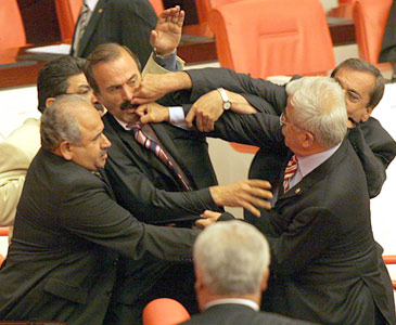 Kavgacımısın??