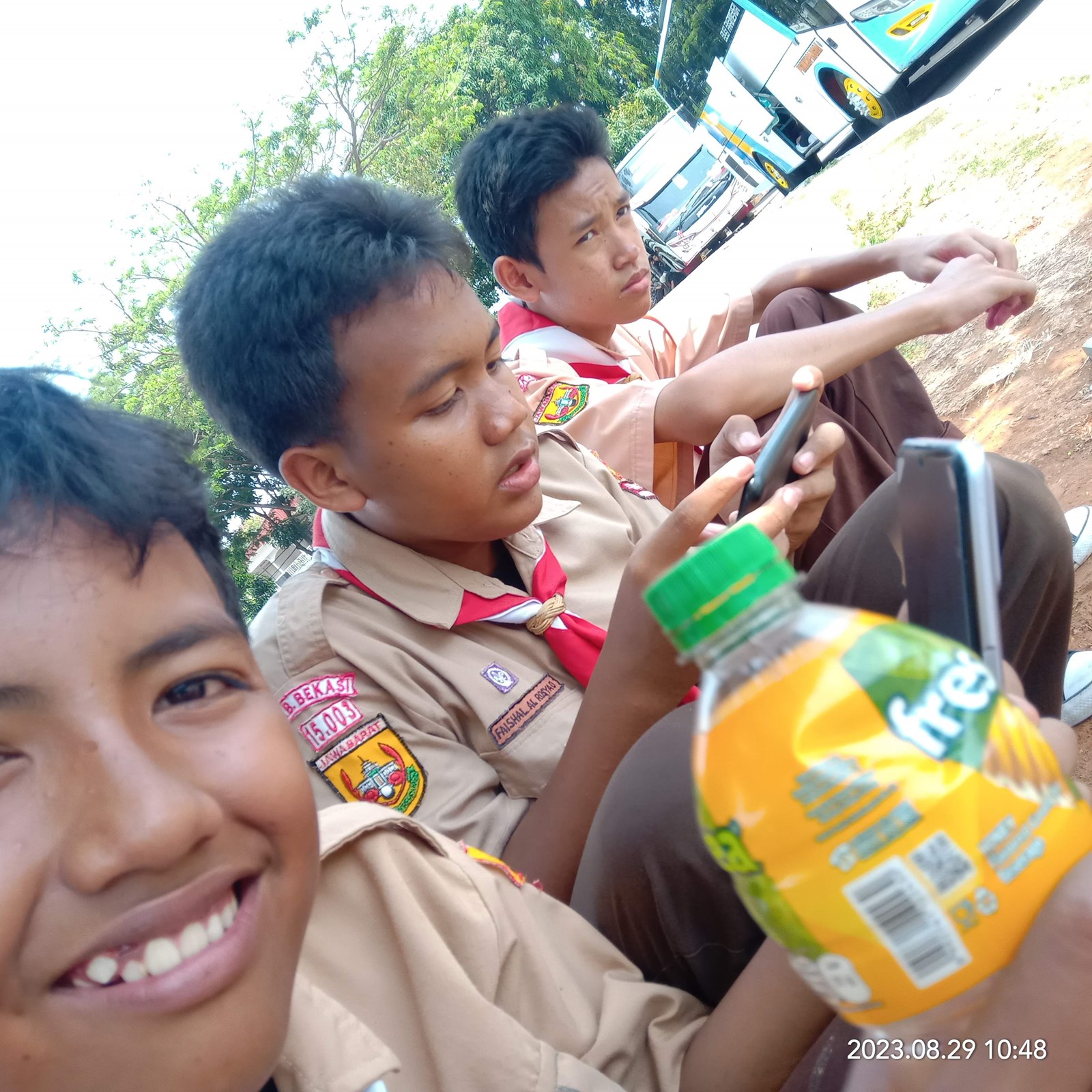 Apakah kamu Masi suka sama Adit? 