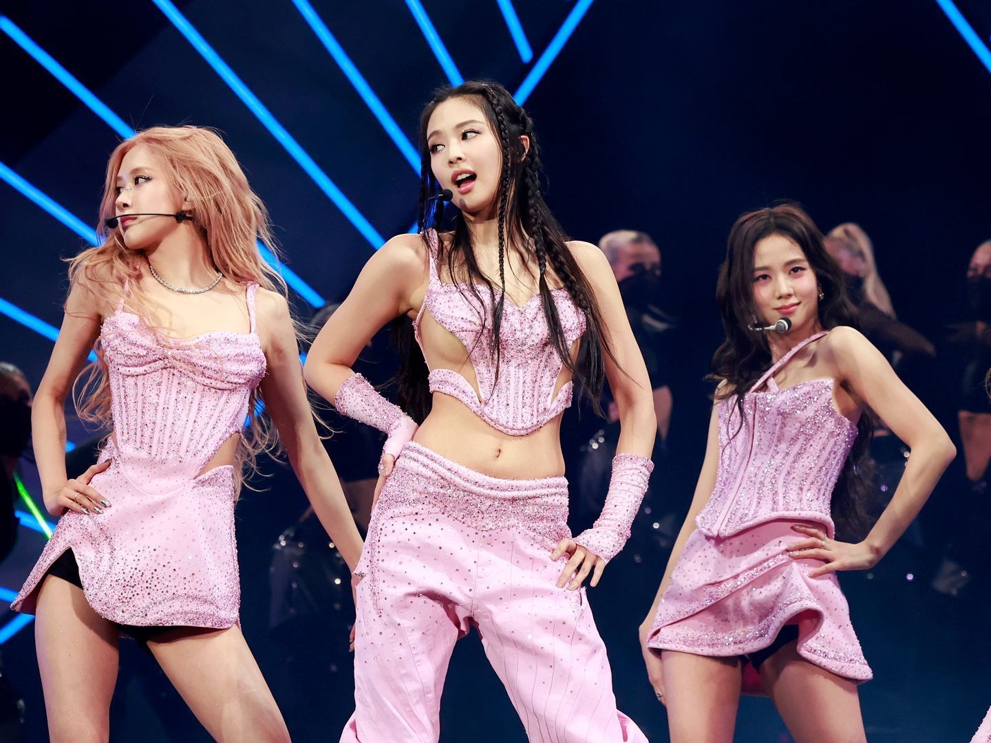 Hangi K-pop grubu bu yıl daha çok popüler olur?