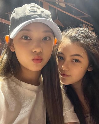SIAPAKAH ORANG YANG MIRIP DENGANMU? HAERIN ATAU DANIELLE YAA