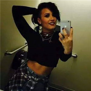 Lovatic Misin Yoksa Fan Mı?