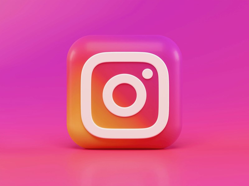 Instragram 