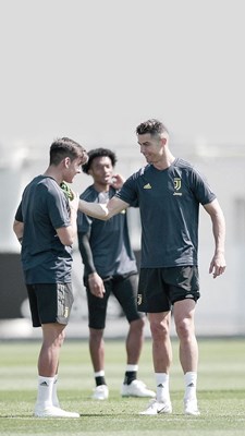Siapa Pasangan Mu Di Sepak Bola