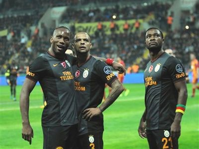 Hangi Futbolcu Senin Adamın