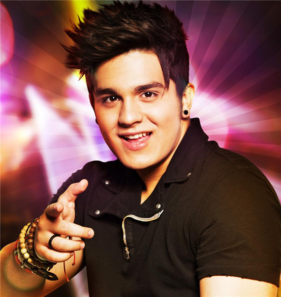 LUAN SANTANA