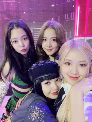 Hangi blackpink tarafından yazılmışsın? 