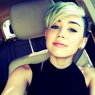 Smiler Misin Yoksa Fan Mi?