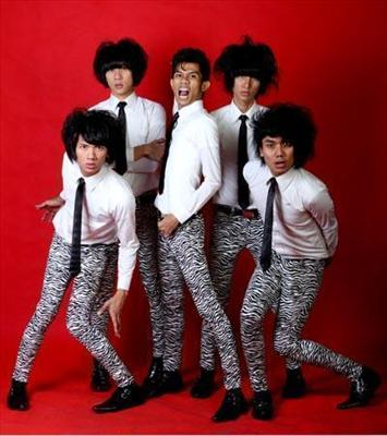 Kotak Atau The Changcuters,,?