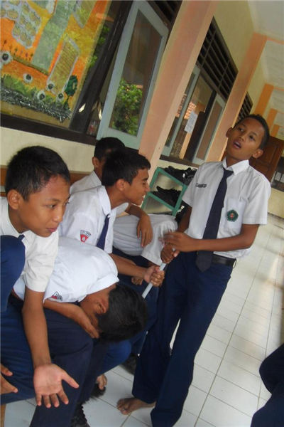 Laki lakinya