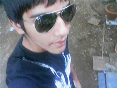 Whoz Hotter ?