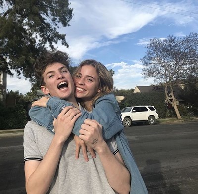 Est-Ce Que Ces T’A Bff
