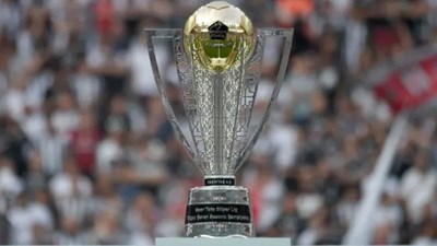 Eski Süper Lig Futbolcularından Hangisisin?