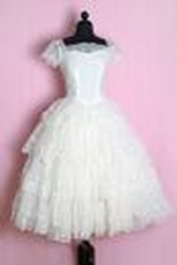 What Kind Of Wedding Dress Are You?