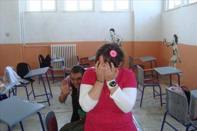 Kendine Yapılan Aşşağılayıcı Anketlere Bir Karşılı