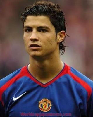 Hangi Futbolcusun ? 
