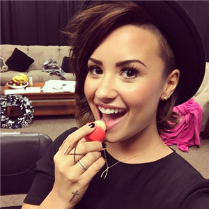 Koyu Bir Lovatic Misin ? ♥♥♥