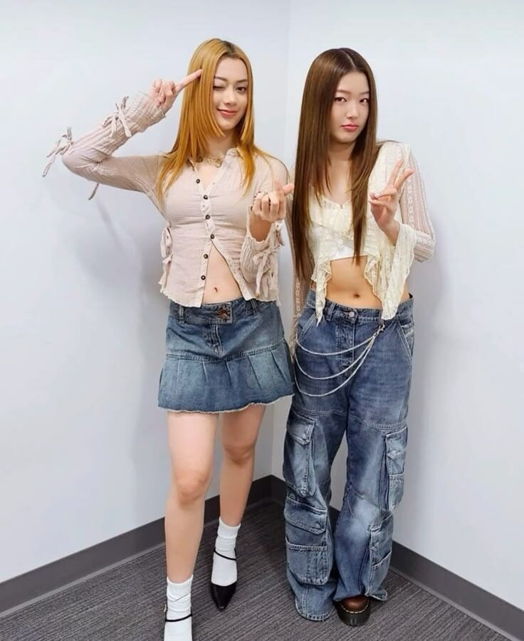 Yoonchae misin? Megan mısın?