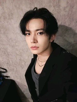 SIAPAKAH KAMU BAGI HEESEUNG ENHYPEN? TEMAN ATAU PACAR