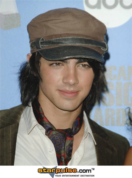 Which Jonas brother is the best for you?