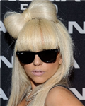 Haha! Who Would Win??? Lady Gaga Or Poler Bear????