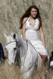 Miley Mi Hannah Mı???
