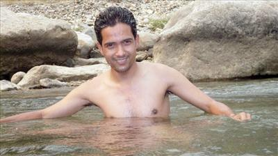 Who Is Sexier Ravi Paudel Or Dhruba Gutam?