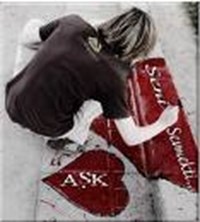 Aşk Mısın,Yalan Mı?